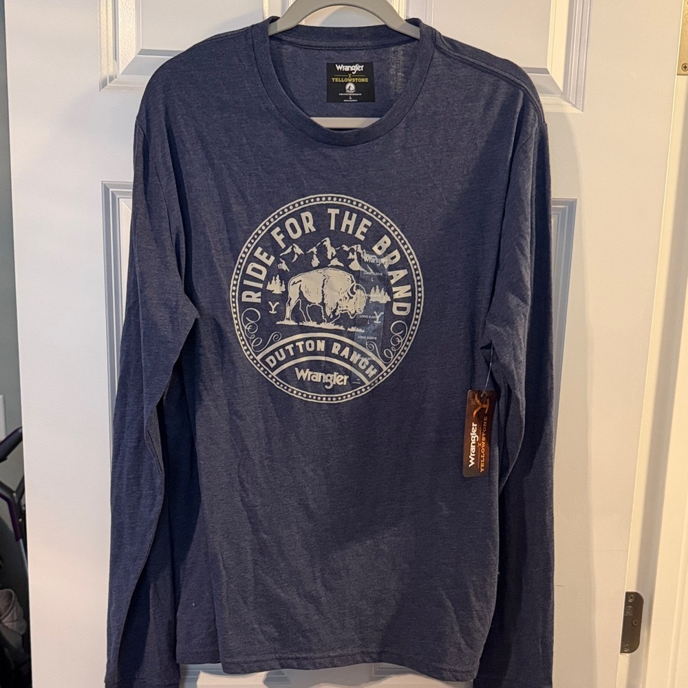 Wrangler Yellowstone Navy Graphic Long Sleeve Tee